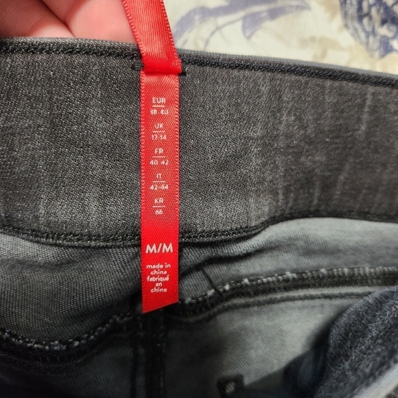 Spanx Jeans High Rise Black Distressed Skinny, sz M - Picture 5 of 8